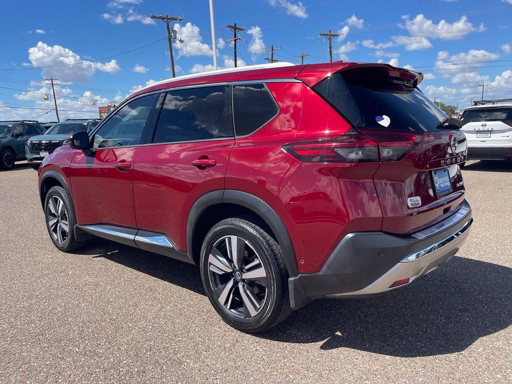 Used 2021 Nissan Rogue Platinum FWD image 5