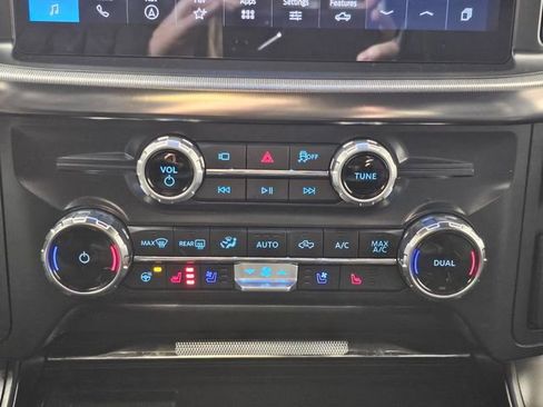 New 2025 Ford F150 Lariat w/ Equipment Group 501A Mid AWD/4WD image 30