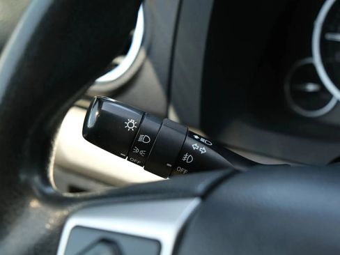 Used 2017 Toyota Tundra SR5 w/ SR5 Upgrade Package image 39