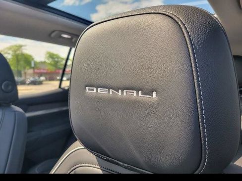 New 2027 GMC Terrain Denali w/ LPO, Black Badging Package AWD/4WD image 17