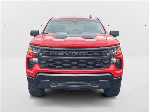 Used 2024 Chevrolet Silverado 1500 Custom Trail Boss w/ Turbomax Blackout Package image 2