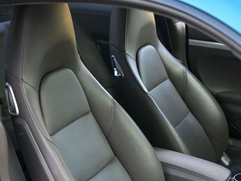 Used 2017 Porsche 911 Carrera image 32