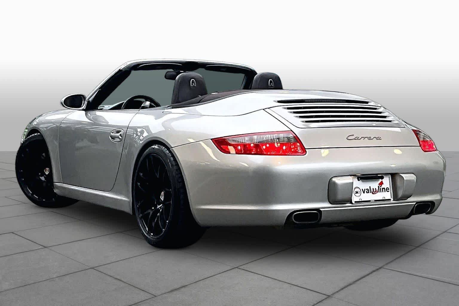 Used 2006 Porsche 911 Carrera RWD image 10