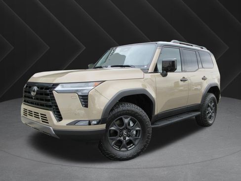 Used 2026 Lexus GX 550 w/ Accessory Package (CT) image 1