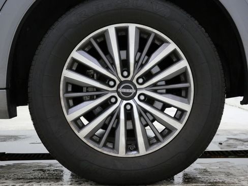 Used 2024 Nissan Armada SL w/ Captain's Chairs Package image 11