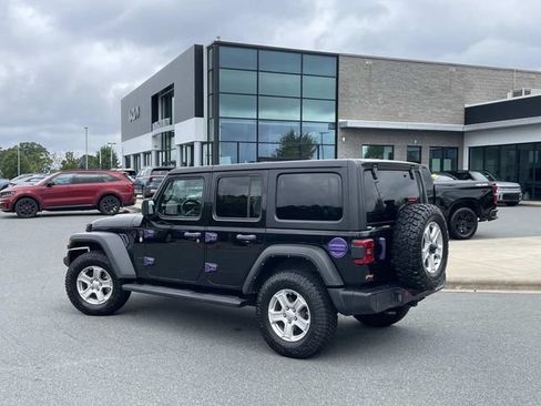 Used 2022 Jeep Wrangler Unlimited Sport AWD/4WD image 8