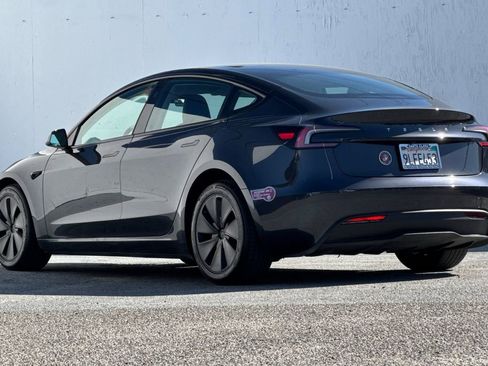 Used 2024 Tesla Model 3 Standard Range image 5