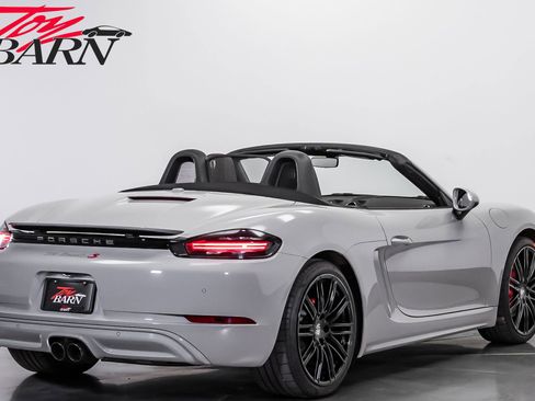 Used 2019 Porsche 718 Boxster S RWD image 5