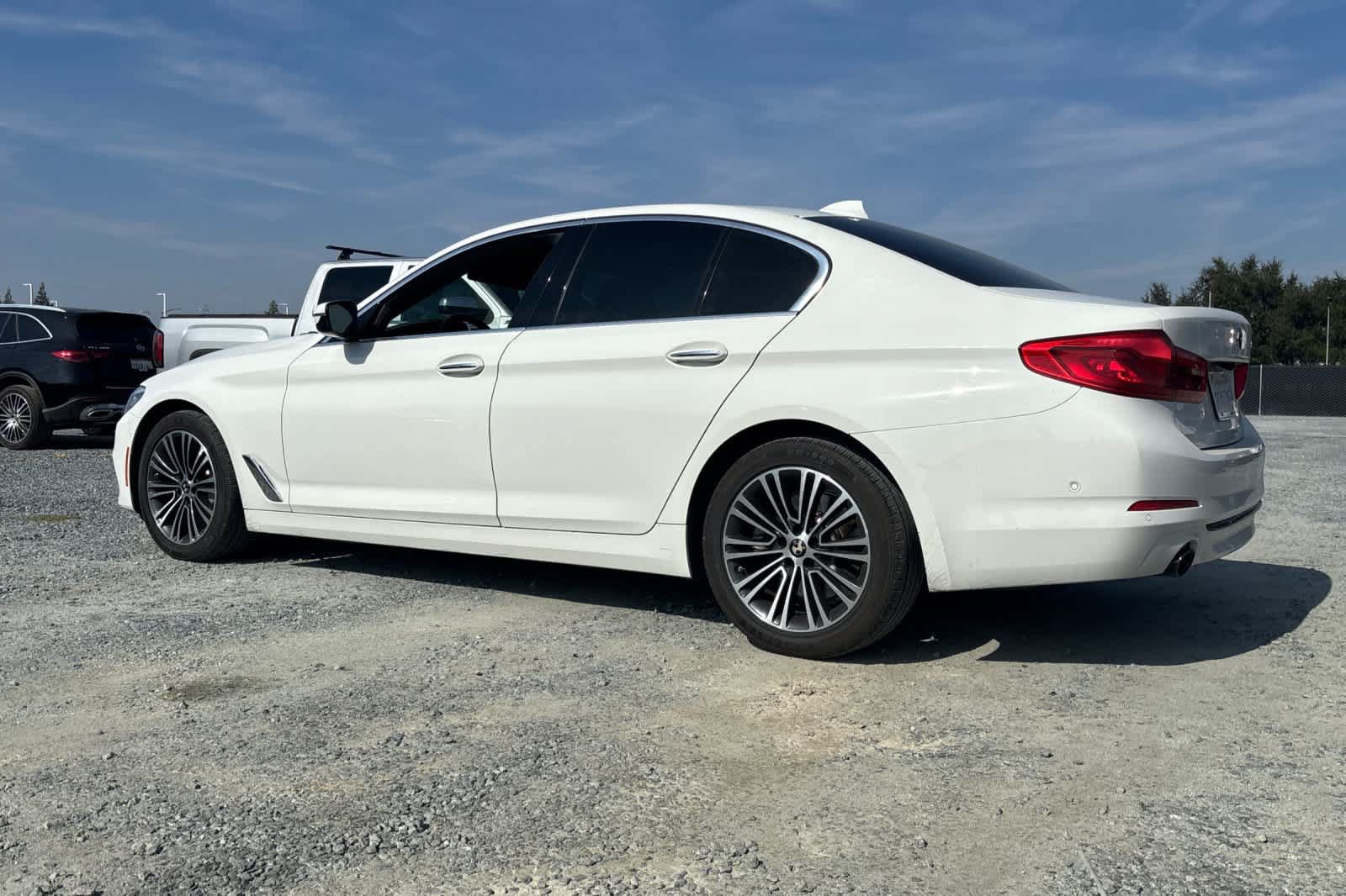 Used 2017 BMW 530i RWD image 6