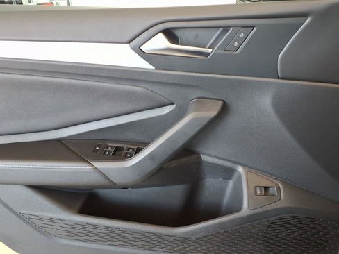 Used 2026 Volkswagen Jetta Sport FWD image 17