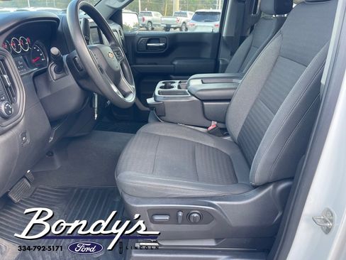Used 2022 Chevrolet Silverado 1500 Custom w/ Safety Confidence Package image 13