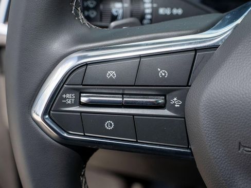 Used 2025 Chevrolet Tahoe LT image 32