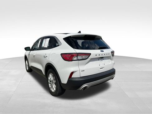 Used 2020 Ford Escape SE image 8