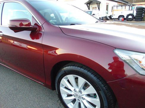 Used 2013 Honda Accord Touring image 37