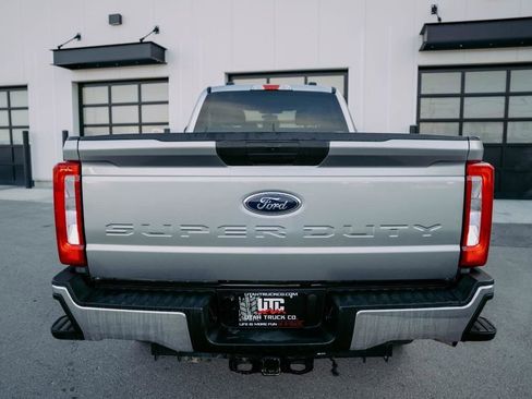 Used 2024 Ford F350 XLT image 4