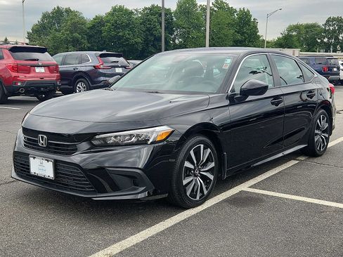 Certified 2023 Honda Civic EX image 3