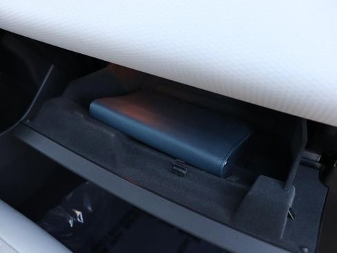 Used 2021 Land Rover Range Rover Evoque S image 53