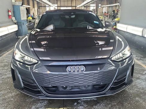 Used 2023 Audi e-tron GT Prestige w/ Prestige Package image 2