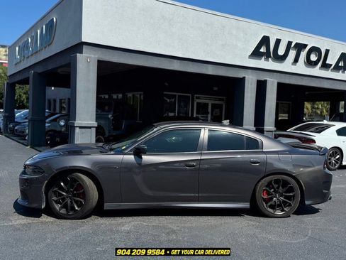 Used 2020 Dodge Charger R/T w/ Plus Group RWD image 3