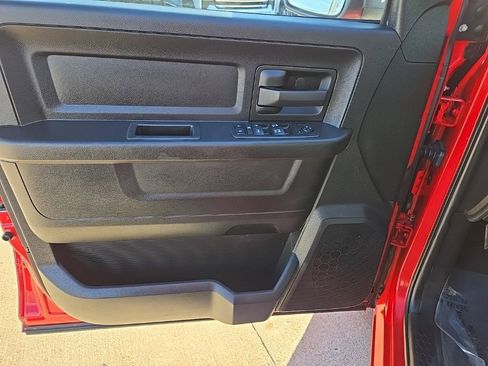 Used 2019 RAM 1500 Express image 14