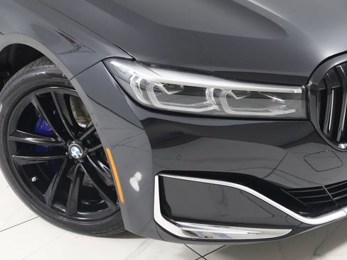 Used 2022 BMW 750i xDrive w/ Luxury Rear Seating Package image 23