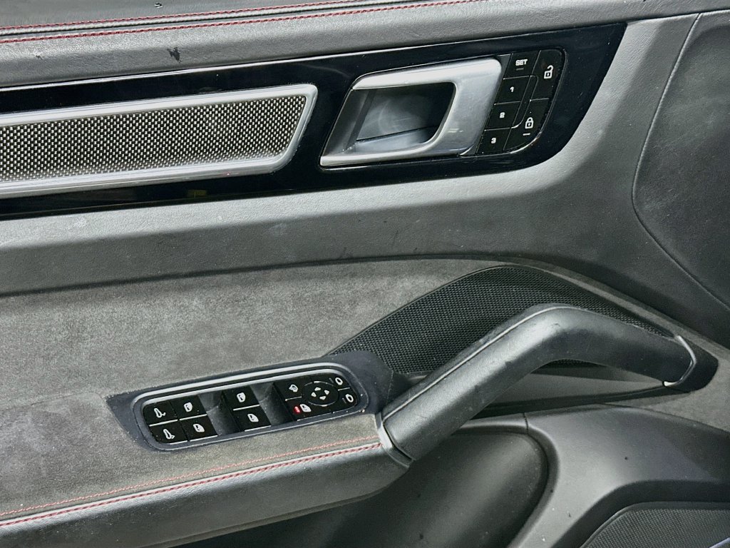 Certified 2021 Porsche Cayenne GTS AWD/4WD image 19