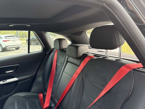 Used 2025 Mercedes-Benz GLC 43 AMG GLC 43 AMG image 16