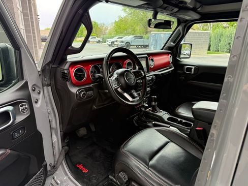 Used 2021 Jeep Wrangler Unlimited Rubicon AWD/4WD image 34