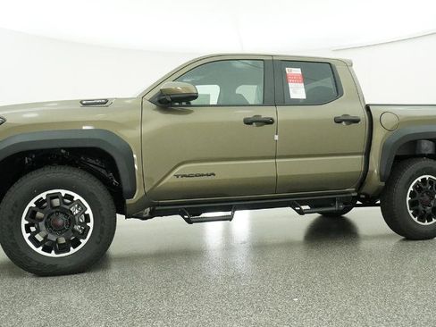 New 2026 Toyota Tacoma TRD Off-Road AWD/4WD image 21