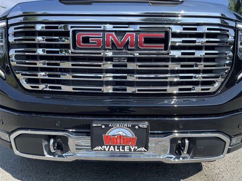 New 2025 GMC Sierra 1500 Denali image 32