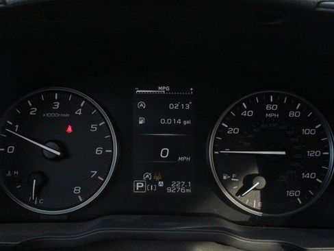 Certified 2024 Subaru Crosstrek 2.5i Limited w/ Crosstrek Mirror Package image 26