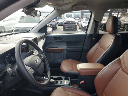 Used 2023 Ford Maverick Lariat w/ Lariat Luxury Package image 17