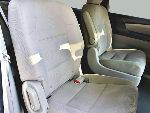 Used 2016 Honda Odyssey LX image 26