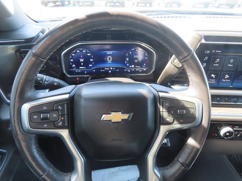 Used 2022 Chevrolet Silverado 1500 LT w/ Diesel Off-Road Package AWD/4WD image 31