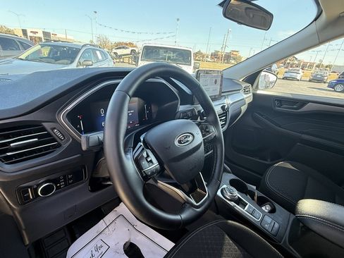Used 2024 Ford Escape Active image 13