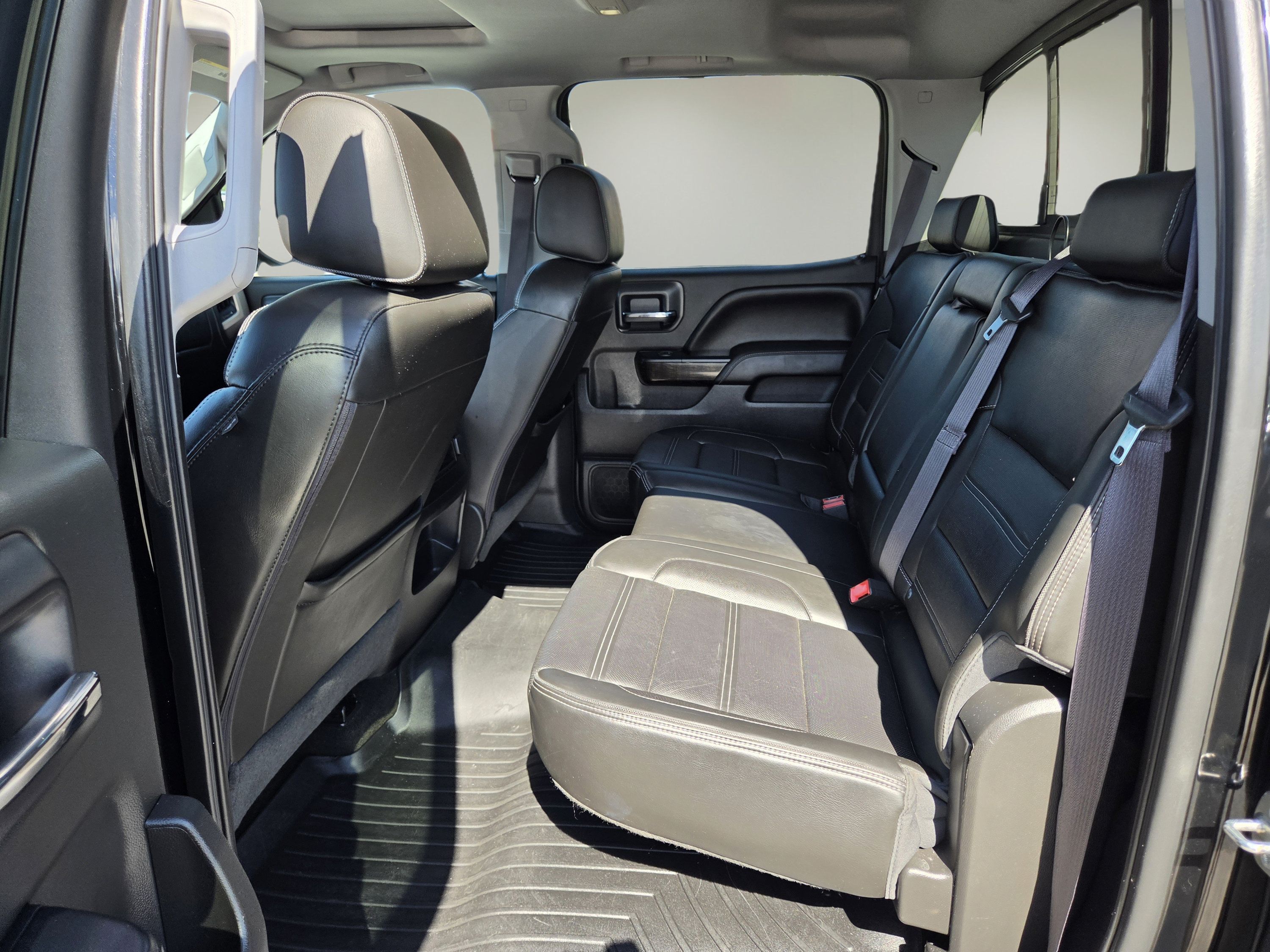 Used 2016 GMC Sierra 1500 Denali w/ Enhanced Driver Alert Package RWD image 11