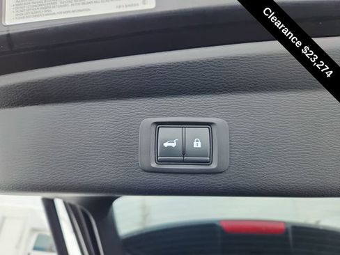 Used 2023 Mitsubishi Outlander SEL image 32