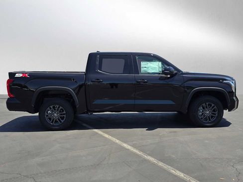 New 2025 Toyota Tundra SR5 AWD/4WD image 8