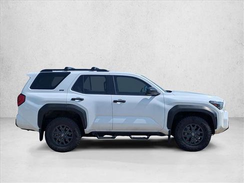 Used 2025 Toyota 4Runner SR5 AWD/4WD image 4