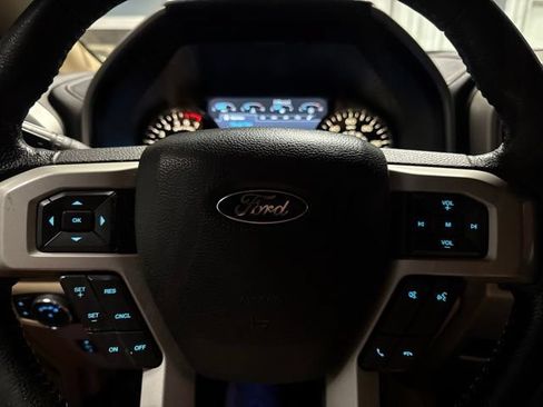 Used 2016 Ford F150 Lariat w/ Equipment Group 502A Luxury AWD/4WD image 13