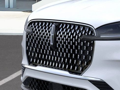 New 2026 Lincoln Aviator Reserve image 17