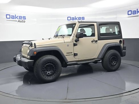 Used 2017 Jeep Wrangler Sport AWD/4WD image 4