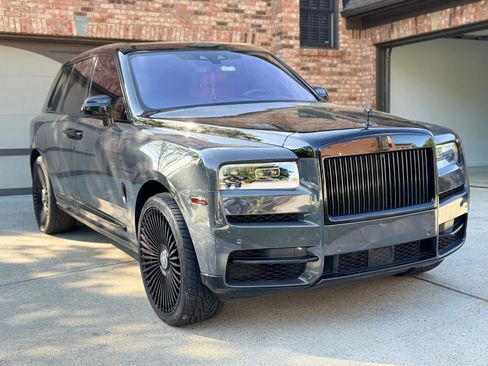 Used 2021 Rolls-Royce Cullinan image 9