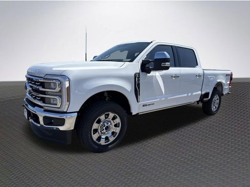 New 2025 Ford F250 Lariat w/ Lariat Ultimate Package image 3