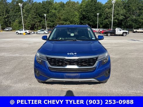 Used 2022 Kia Seltos S FWD image 2