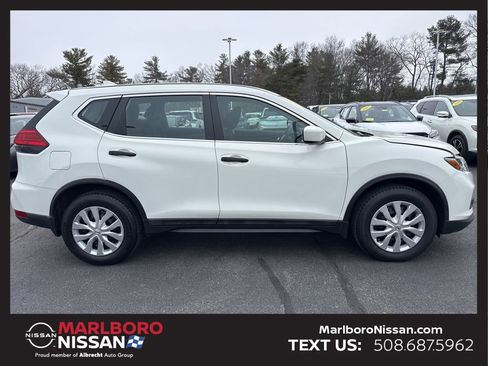 Used 2017 Nissan Rogue S image 8