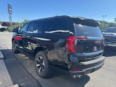 New 2025 GMC Yukon XL AT4 w/ AT4 Premium Plus Package image 7