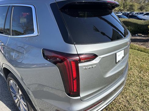 Certified 2025 Cadillac XT6 Premium Luxury image 12