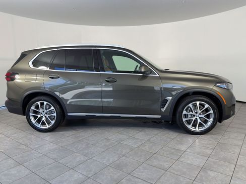 New 2026 BMW X5 xDrive40i AWD/4WD image 8