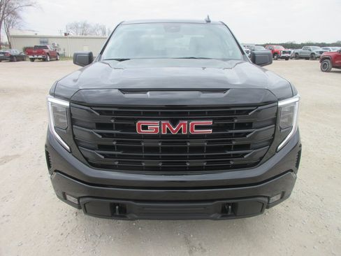 New 2026 GMC Sierra 1500 Elevation image 11